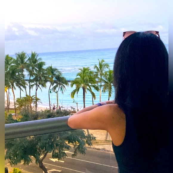 Meet your Posher, Kim - Picture 1 of 2